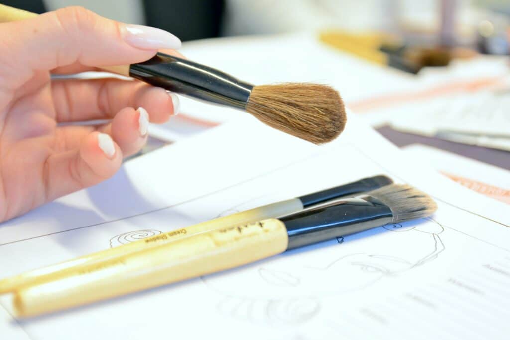 Der Benefit Makeup Workshop in Heilbronn + Schminktipps 2 benefit makeup seminar pinsel1