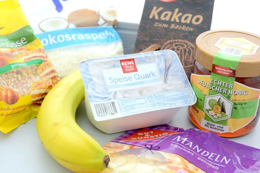 Healthy Breakfast - 3 gesunde Frühstücksideen 7 healthy breakfast schokoquark zutaten1