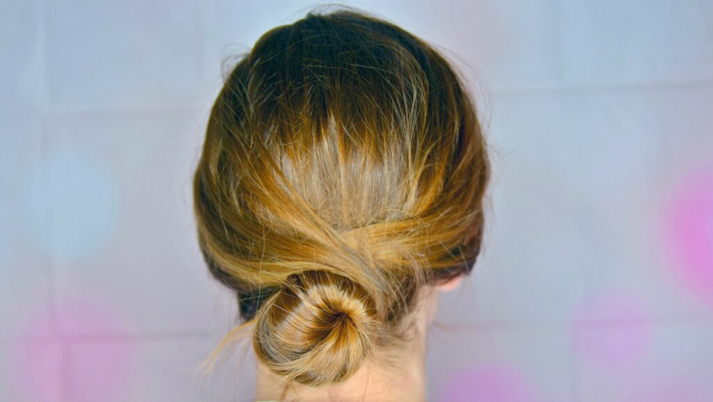 Long Bob Styles - 3 einfache Frisuren 4 long bob knotenfrisur1