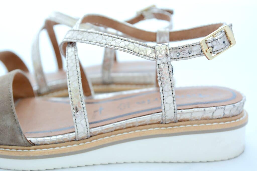 Newies vom Mai/Juni: Armani, Gabor, Unisa & Co. 4 newies mai 2017 tamaris schuhe 11
