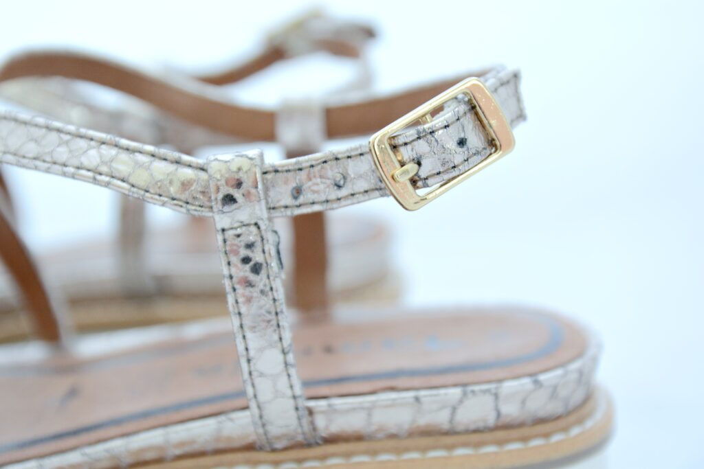 Newies vom Mai/Juni: Armani, Gabor, Unisa & Co. 5 newies mai 2017 tamaris schuhe 21