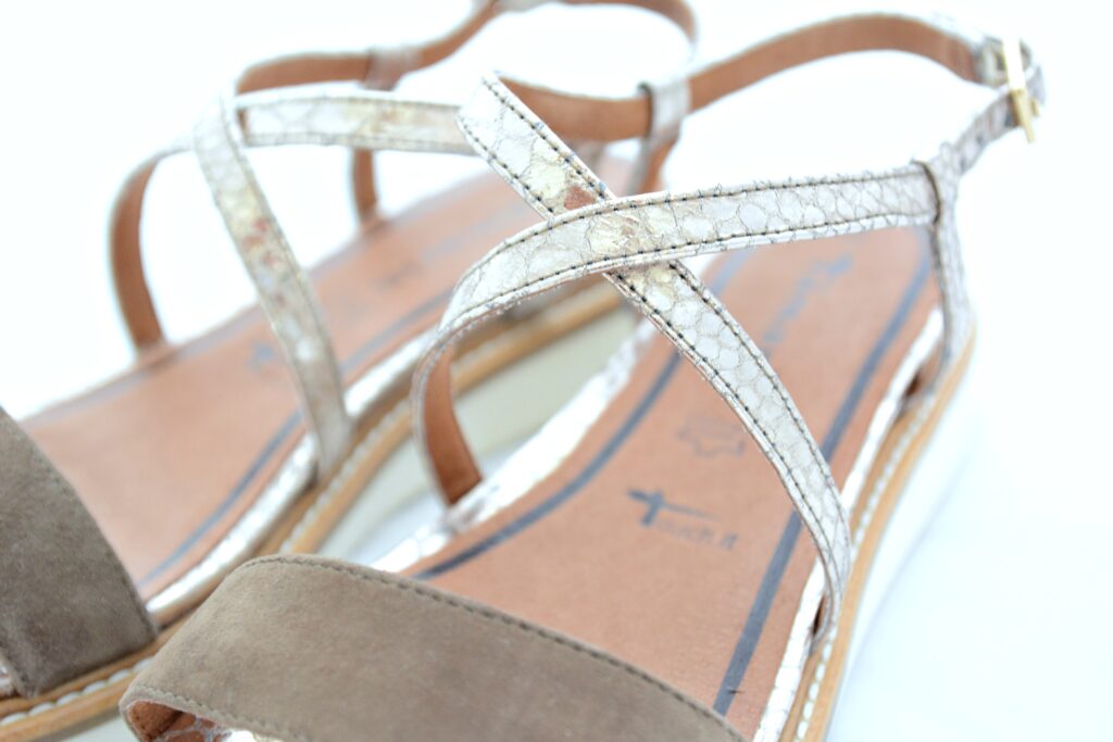 Newies vom Mai/Juni: Armani, Gabor, Unisa & Co. 6 newies mai 2017 tamaris schuhe 31