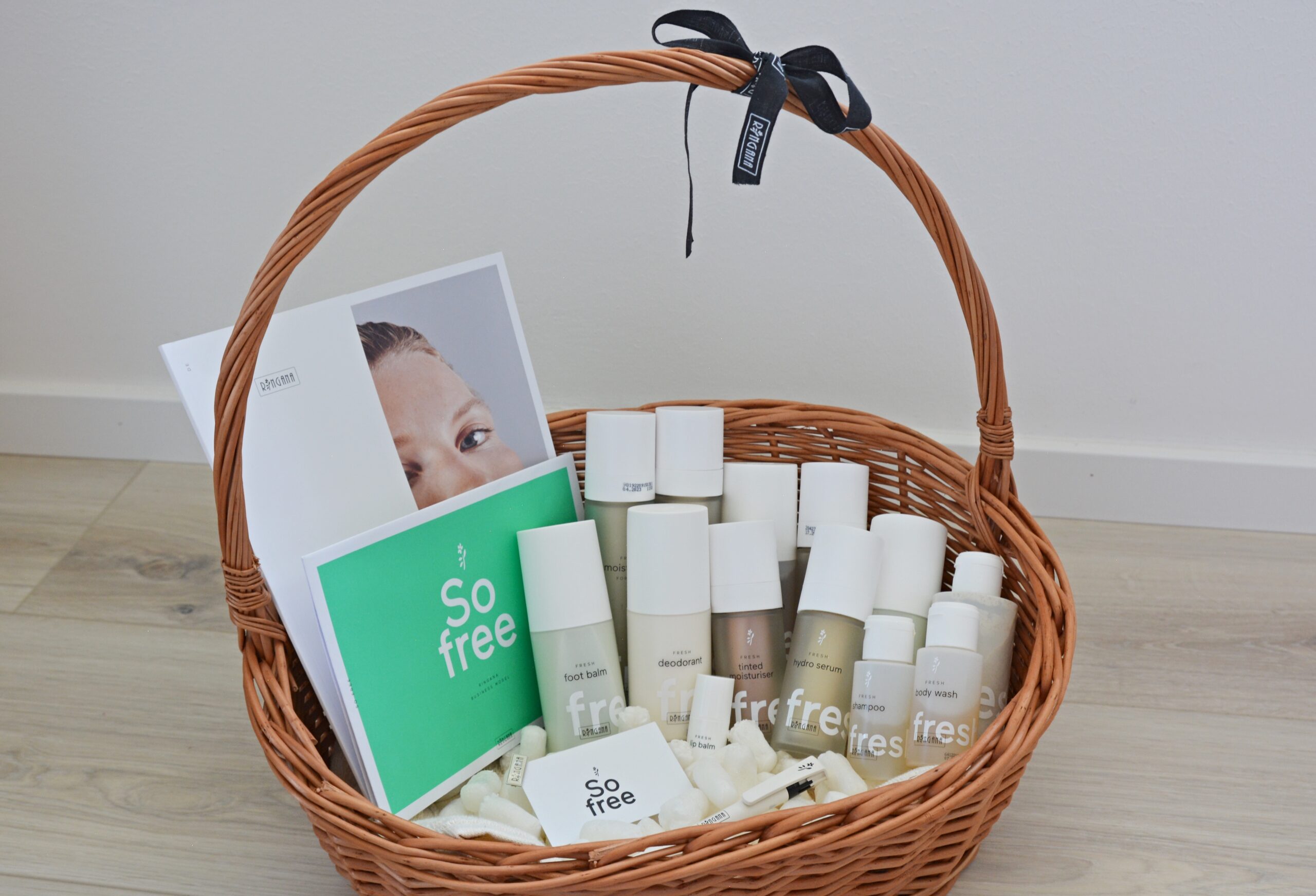 Ringana Produkte im Geschenkkorb